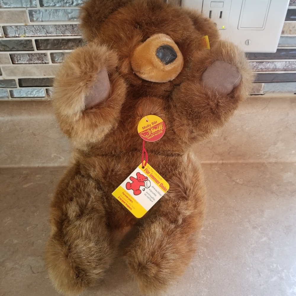 Steiff Molly Bear.